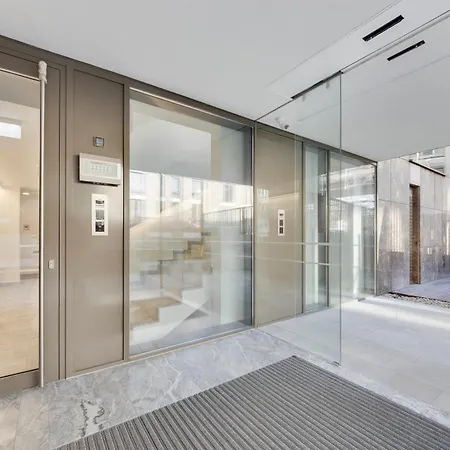 Modern 1 Bedroom In Center With Covered Parking Apartamento *